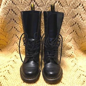 Dr. Martens 1914 14 eye Boots